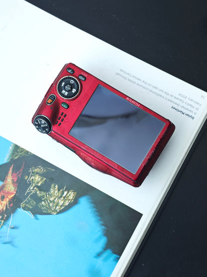 Used Fujifilm FinePix F800 EXR Digital Camera [No charger]