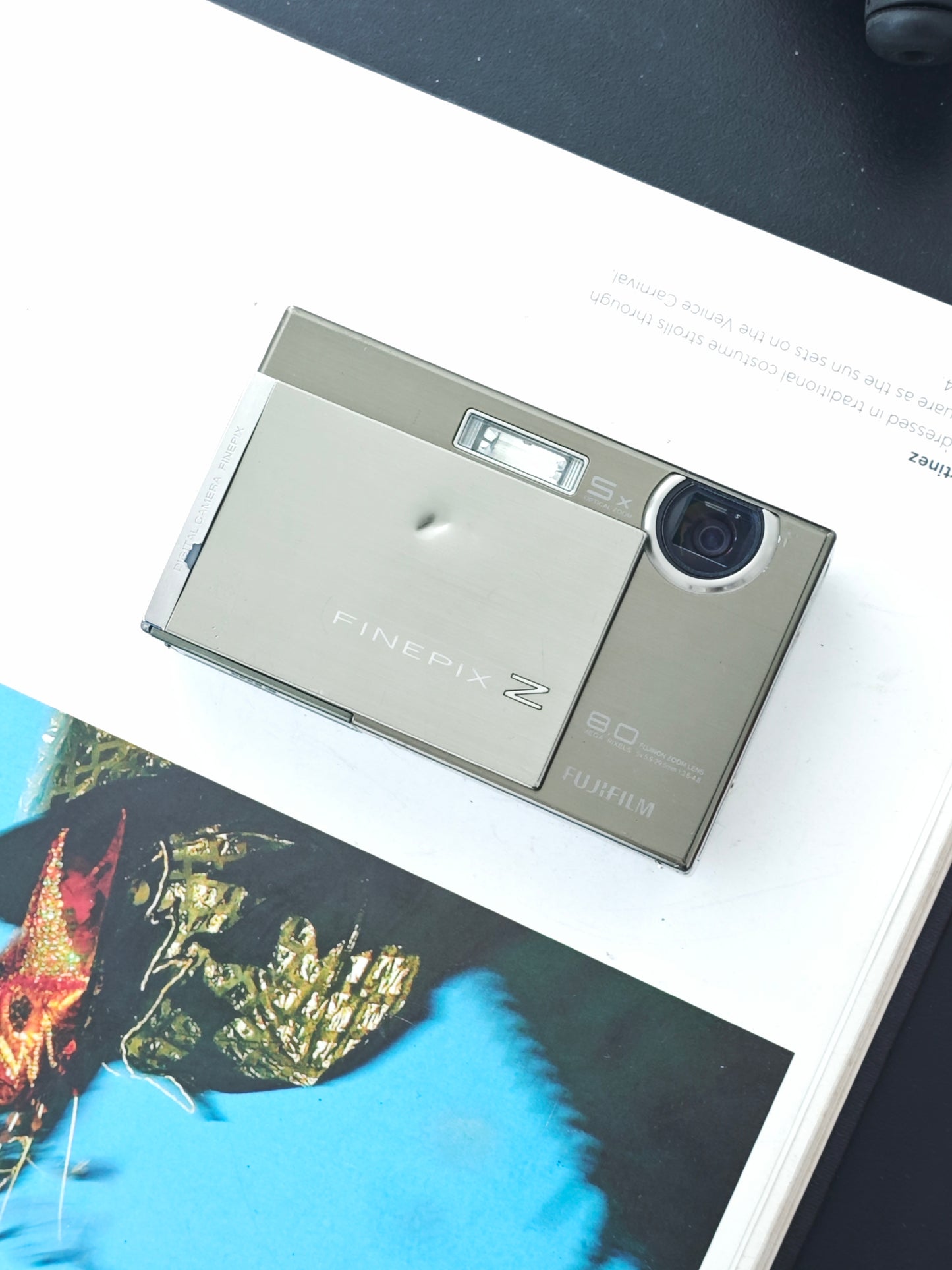 Used Fujifilm FinePix Z100 fd grey Digital Camera