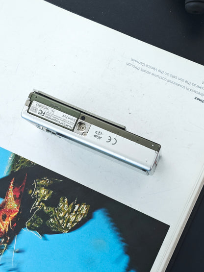 Used Fujifilm FinePix Z100 fd grey Digital Camera