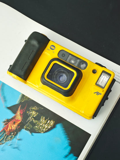 Minolta Weathermatic Dual35 Film Camera