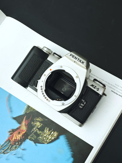 Pentax MZ-5 body