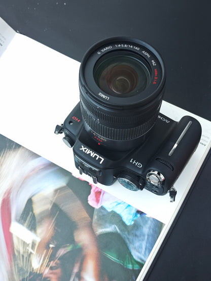Used Panasonic Lumix DMC-GH1K with 14-140mm F4-5.8 [JPN only, with box]