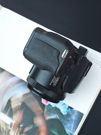 Used Panasonic Lumix DMC-FZ20 Digital Camera