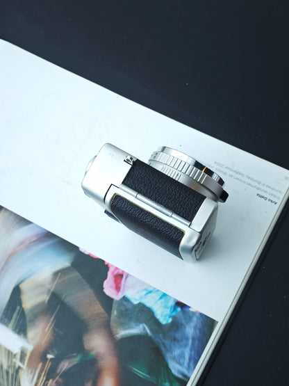 *READ* Minolta SR-7 body