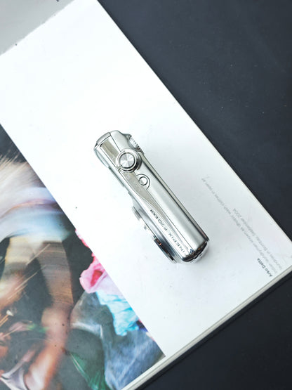 Used Fujifilm FinePix F70 EXR silver Digital Camera [No charger]