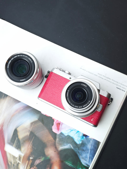 Used Panasonic Lumix DMC-GF7 with Double Zoom Kit [JPN only,No charger]