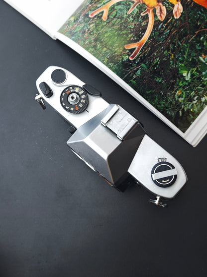 Rolleiflex SL35 body made in Singapore