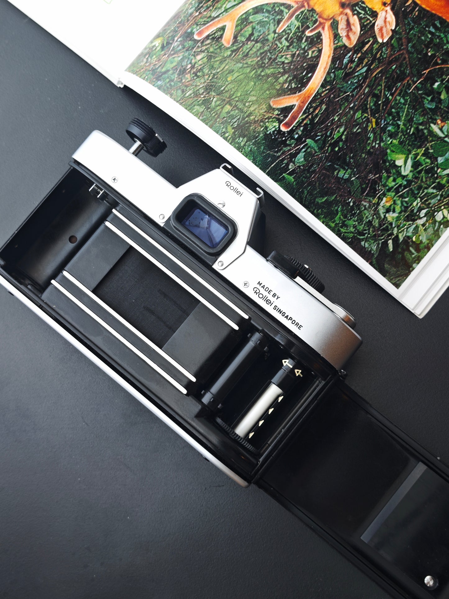 Rolleiflex SL35 body made in Singapore