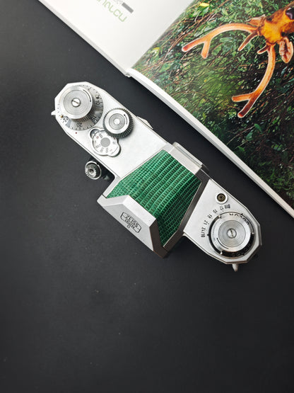 Zeiss Ikon Contax D (Export Model)