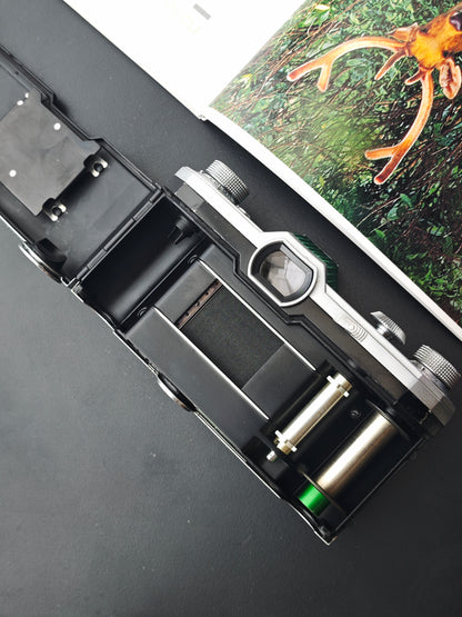 Zeiss Ikon Contax D (Export Model)