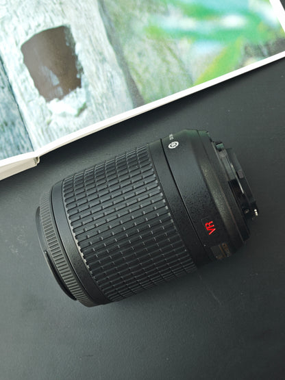 Nikon DX AF-S Nikkor 55-200mm F4-5.6 G ED VR [with box]