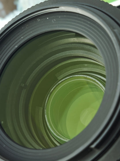 Nikon DX AF-S Nikkor 55-200mm F4-5.6 G ED VR [with box]