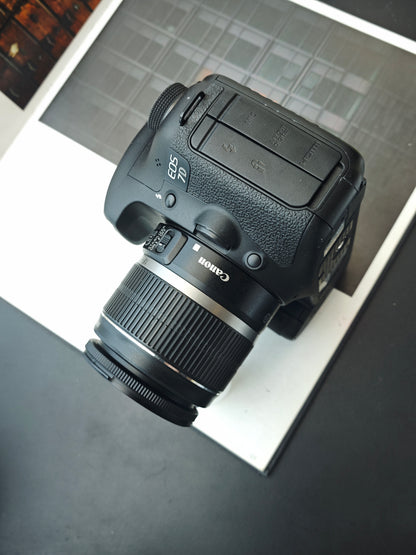 Used Canon EOS 7D with Double Zoom Kit body Digita Camera [No charger]