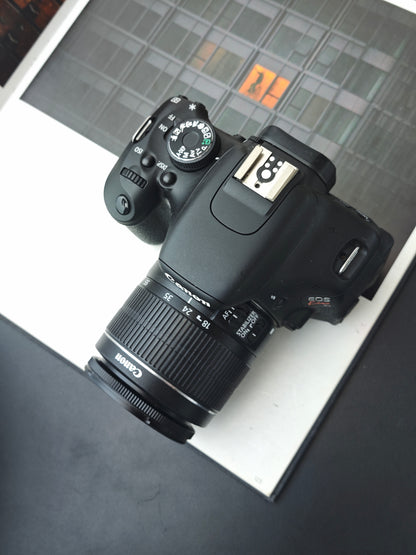 Used Canon EOS Kiss X5 with Double Zoom Kit Digital Camera [No charger]