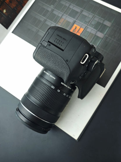 Used Canon EOS Kiss X6i with EF-S 18-135mm F3.5-5.6 IS STM [No charger]