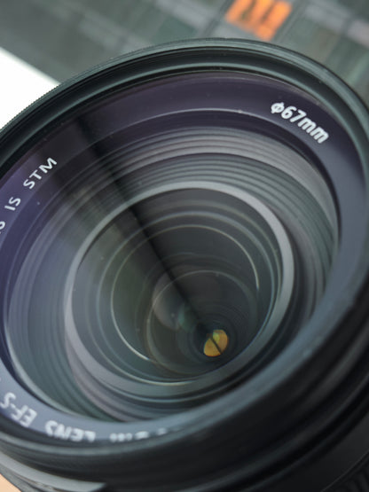 Used Canon EOS Kiss X6i with EF-S 18-135mm F3.5-5.6 IS STM [No charger]