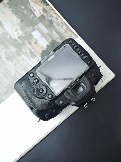 Used Nikon D90 body Digital Camera [No charger]
