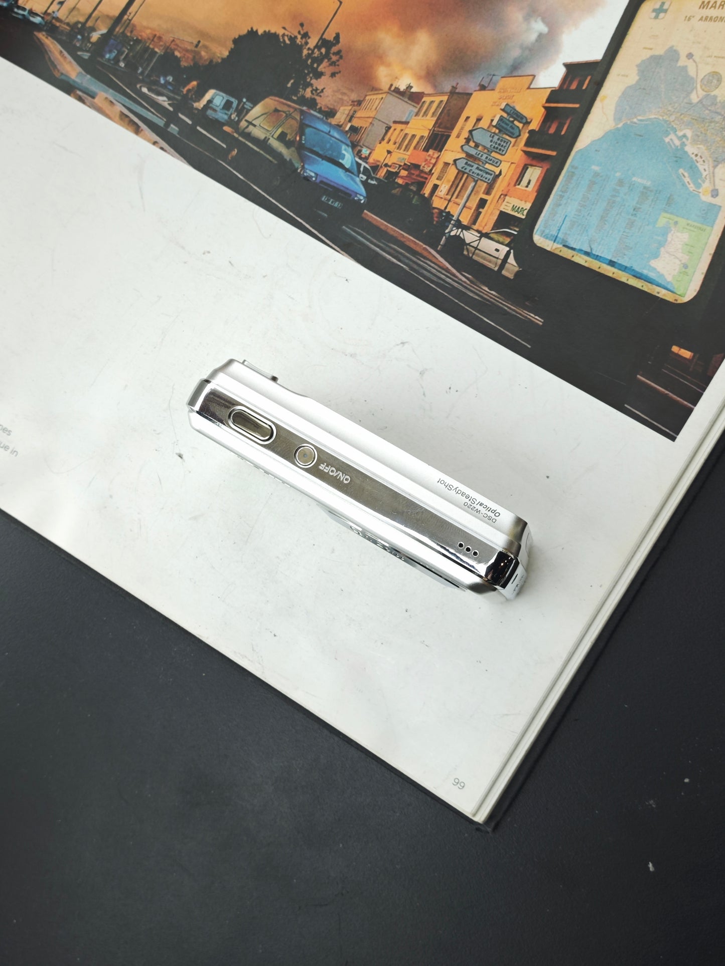 Used Sony Cyber-shot DSC-W220 silver Digital Camera [JPN only, No charger]