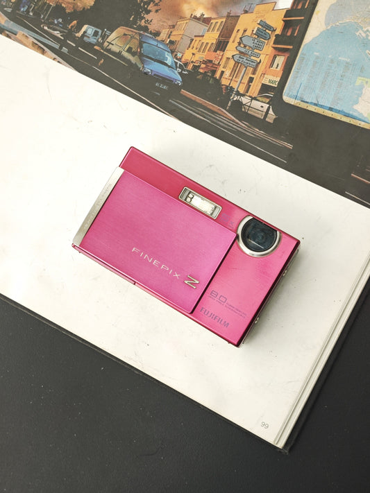 Used Fujifilm FinePix Z100 fd pink Digital Camera [No charger]