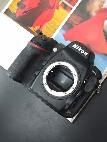 Used Nikon D800 body Digital Camera [No charger]
