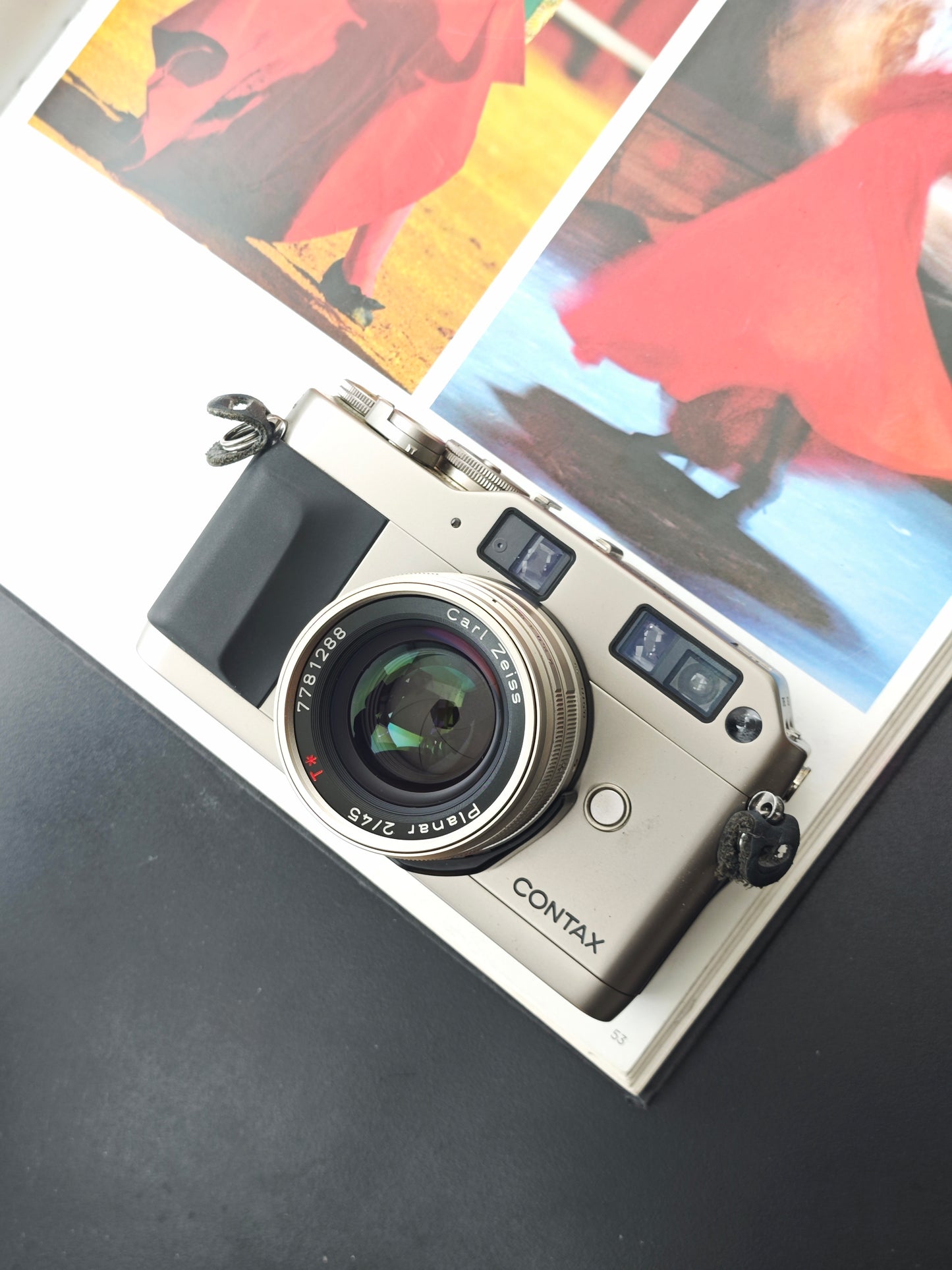 Contax G1 white label with Carl Zeiss Planar 45mm F2 T*