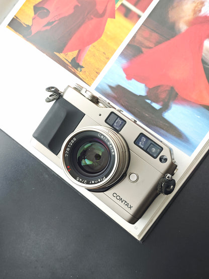 Contax G1 white label with Carl Zeiss Planar 45mm F2 T*