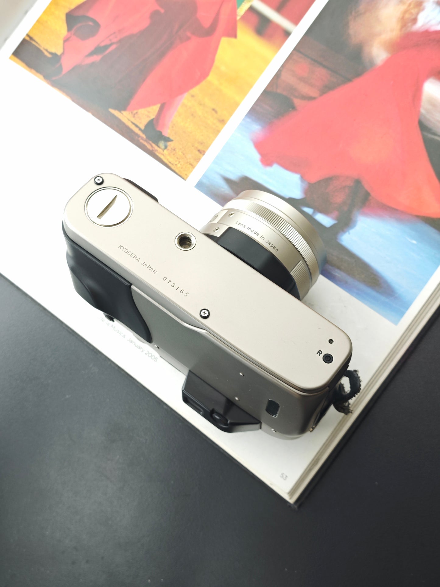 Contax G1 white label with Carl Zeiss Planar 45mm F2 T*