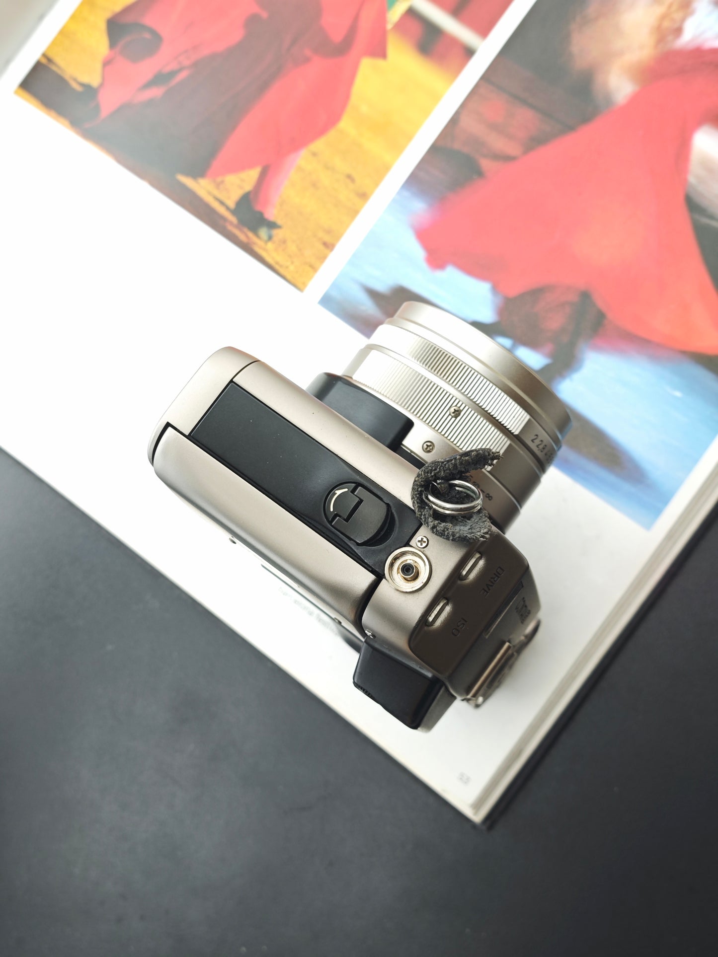 Contax G1 white label with Carl Zeiss Planar 45mm F2 T*