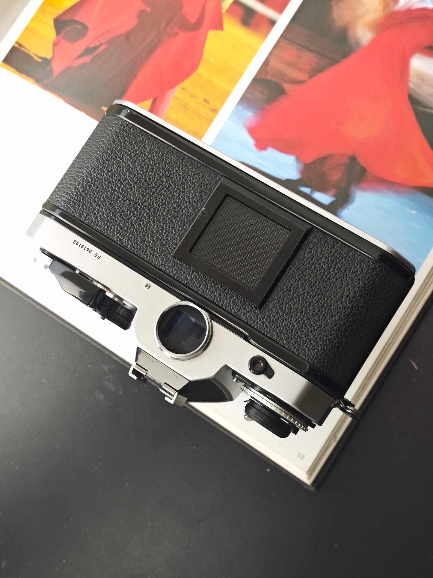 Nikon FE silver with Nikkor 28mm F2.8 Ai-S