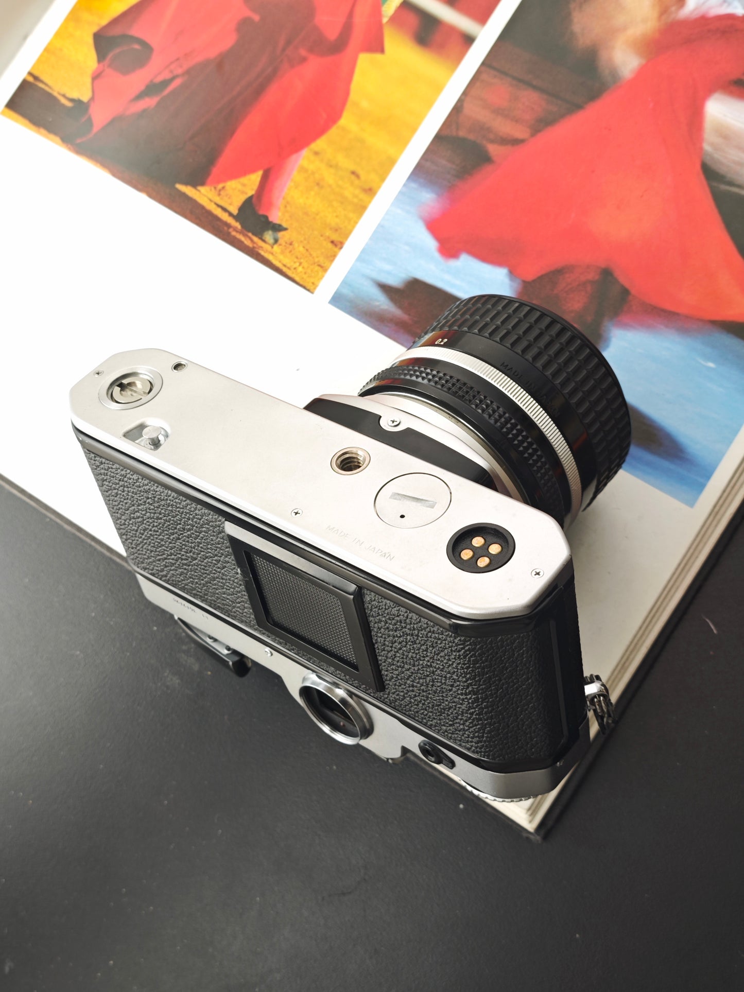 Nikon FE silver with Nikkor 28mm F2.8 Ai-S