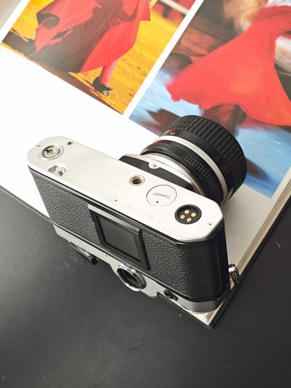 Nikon FE silver with Nikkor 28mm F2.8 Ai-S