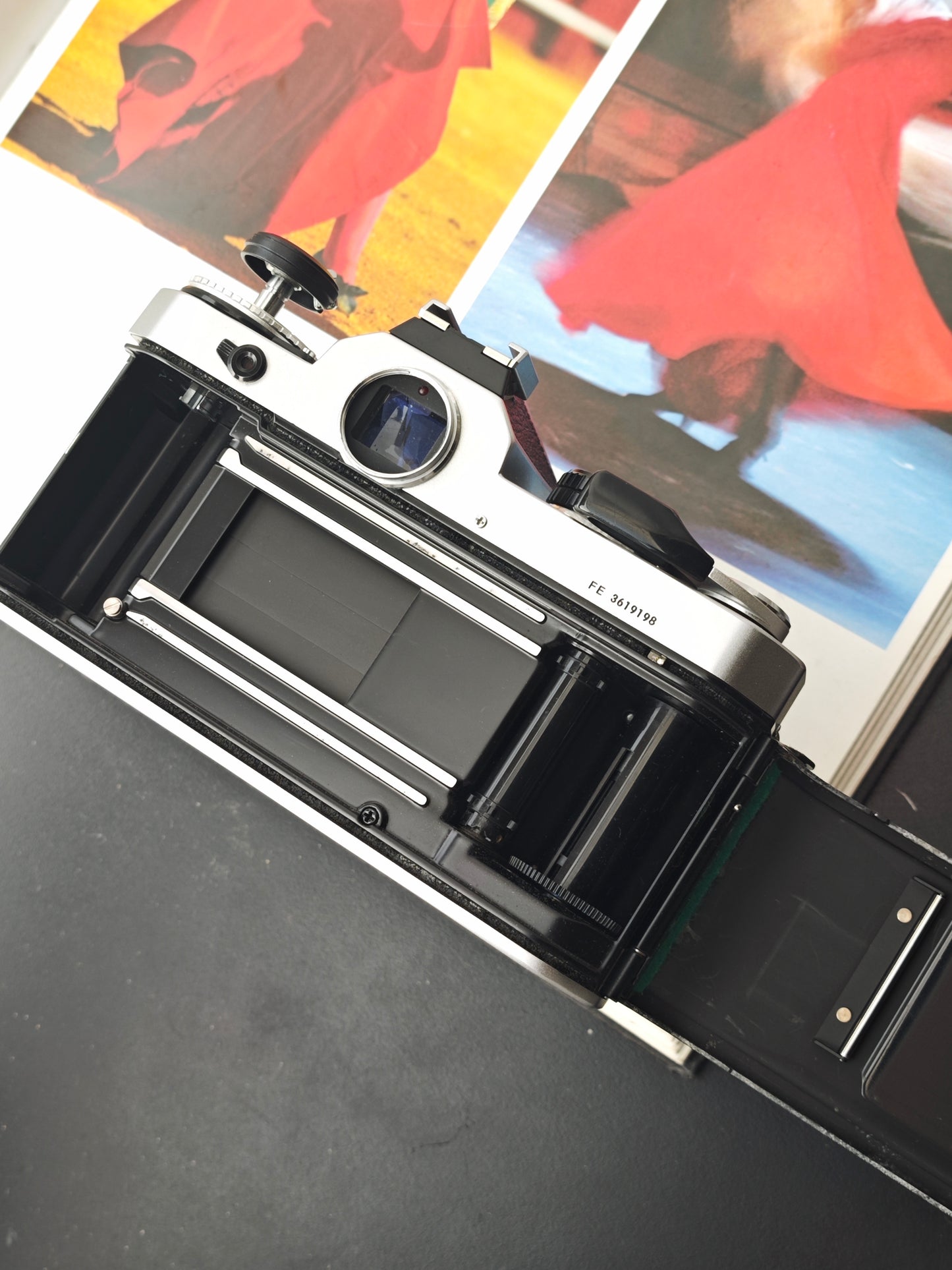 Nikon FE silver with Nikkor 28mm F2.8 Ai-S