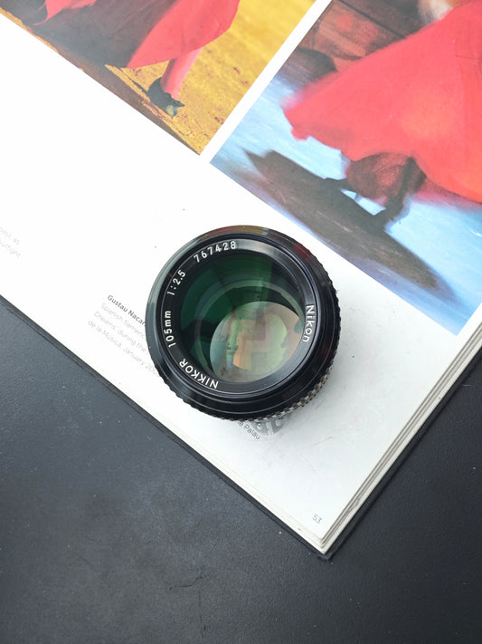 Nikon Nikkor 105mm F2.5 Ai