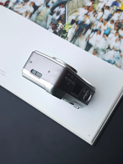 Canon Autoboy N115 Film Camera
