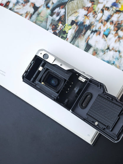 Canon Autoboy N115 Film Camera