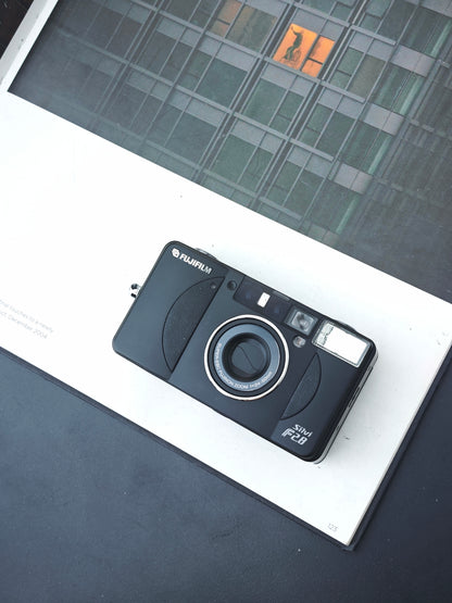 Fujifilm Silvi F2.8 black