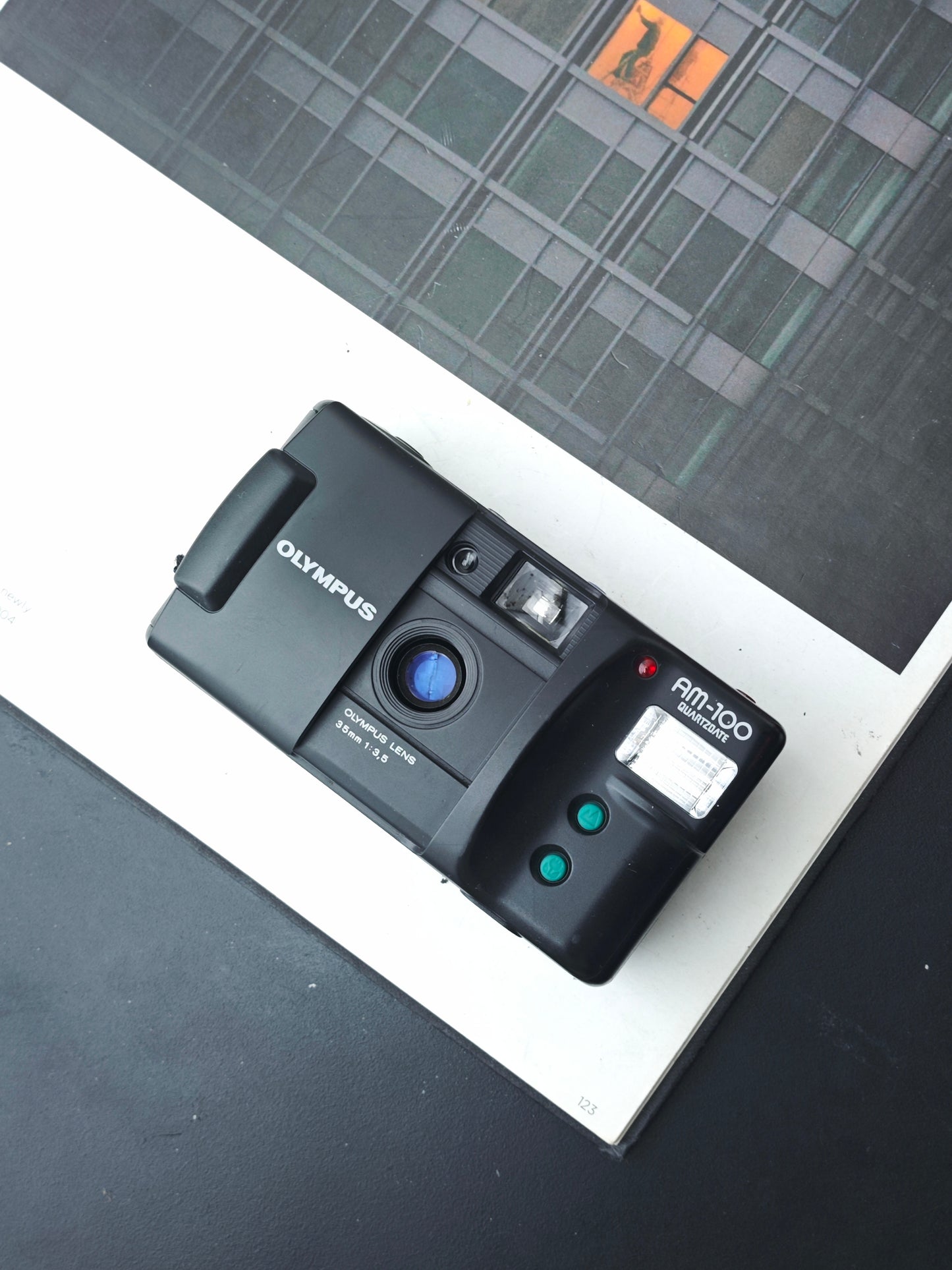 Olympus AM-100 Quartz Date #1088422