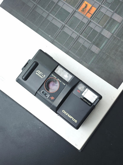 Olympus AF-1 Quartzdate #1154837