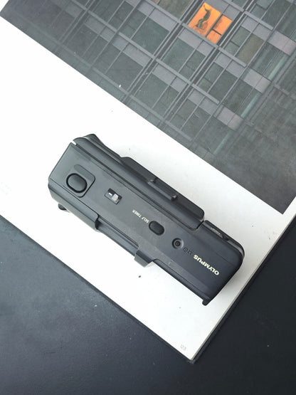 Olympus AF-1 Quartzdate #1154837