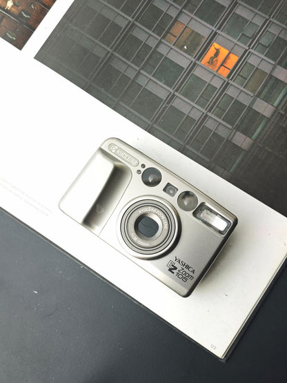 Yashica EZ Zoom 105