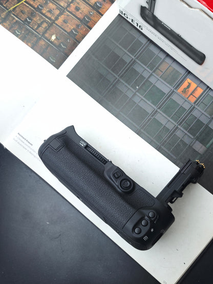 Canon Battey Grip BG-E16 [For Canon EOS 7D Mark II]