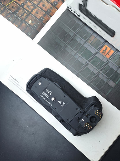 Canon Battey Grip BG-E16 [For Canon EOS 7D Mark II]