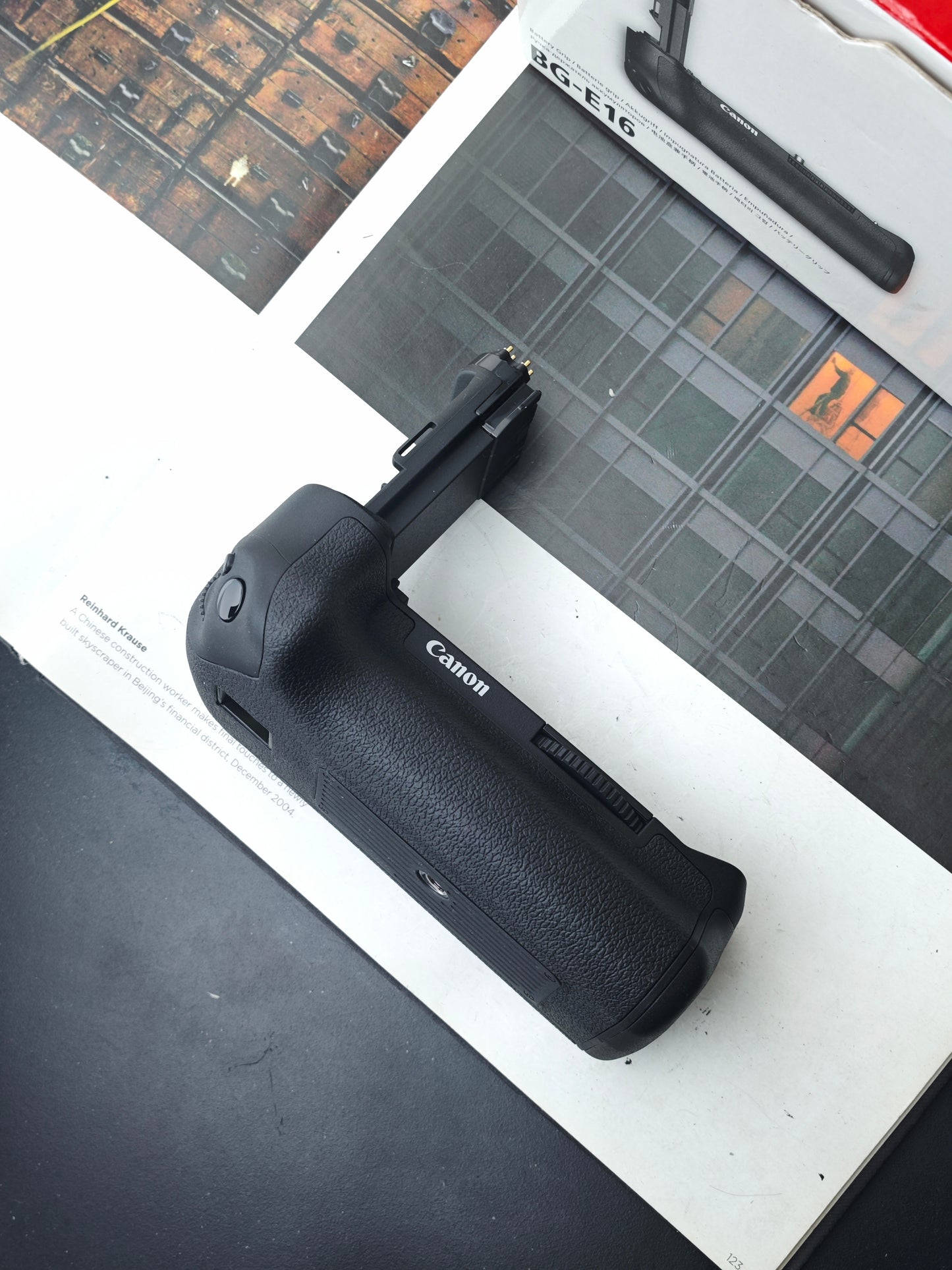 Canon Battey Grip BG-E16 [For Canon EOS 7D Mark II]