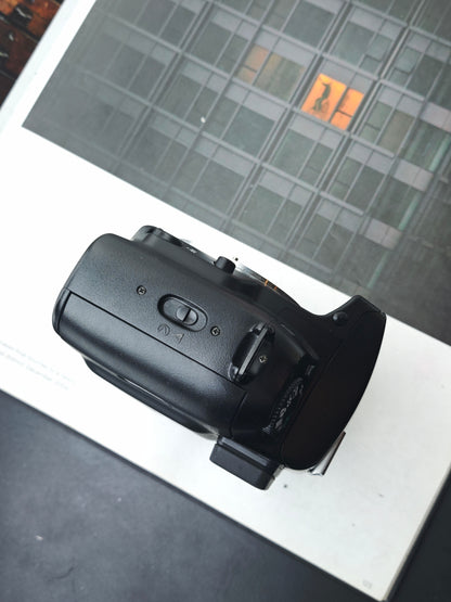 Nikon F60 body #2205040