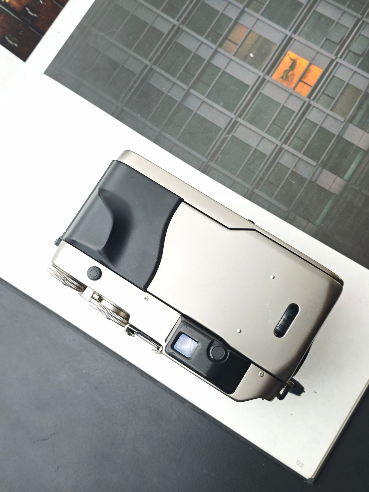 Contax G1 white label with Carl Zeiss Biogon 28mm F2.8 T*