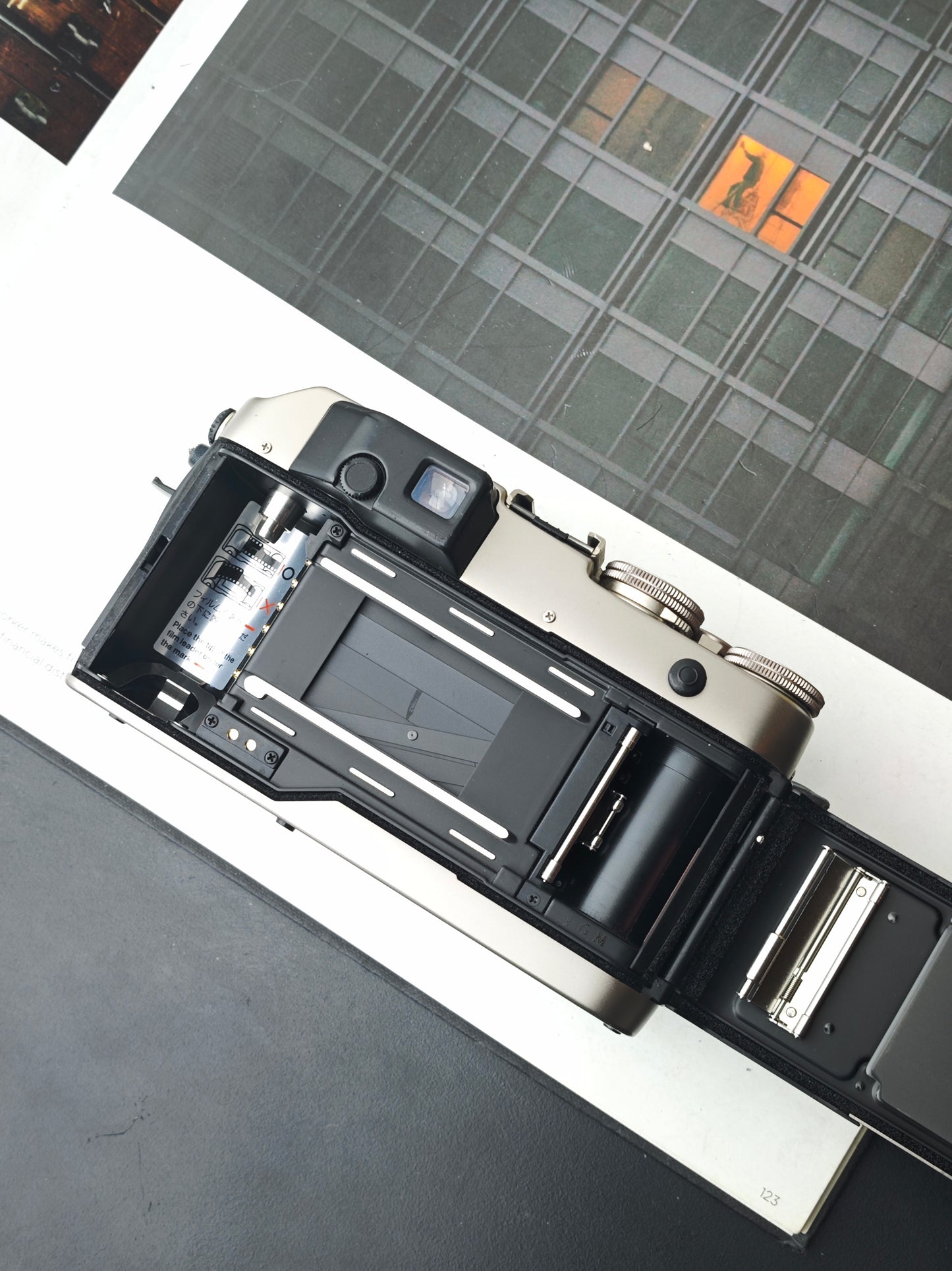 Contax G1 white label with Carl Zeiss Biogon 28mm F2.8 T*