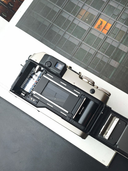 Contax G1 white label with Carl Zeiss Biogon 28mm F2.8 T*