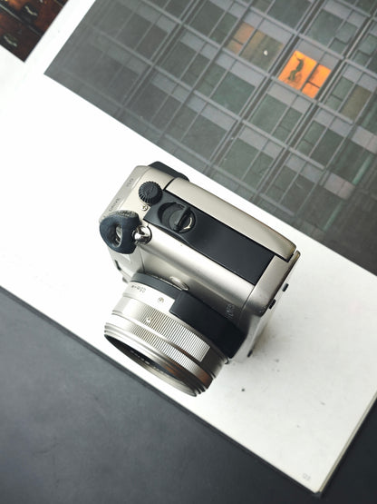 Contax G1 white label with Carl Zeiss Biogon 28mm F2.8 T*