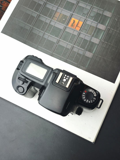 Canon EOS 1000S body