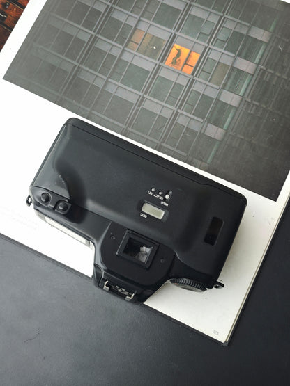 Canon EOS 1000S body